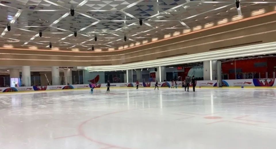 冬天怎么去练篮球技巧呢_冬天篮球训练_篮球冬季体能训练