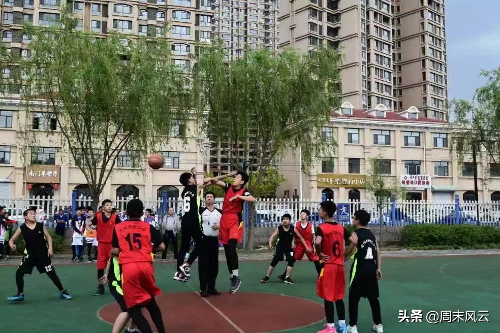 小篮球比赛用什么规则_篮球赛比赛用球大小_篮球规则比赛用小球吗