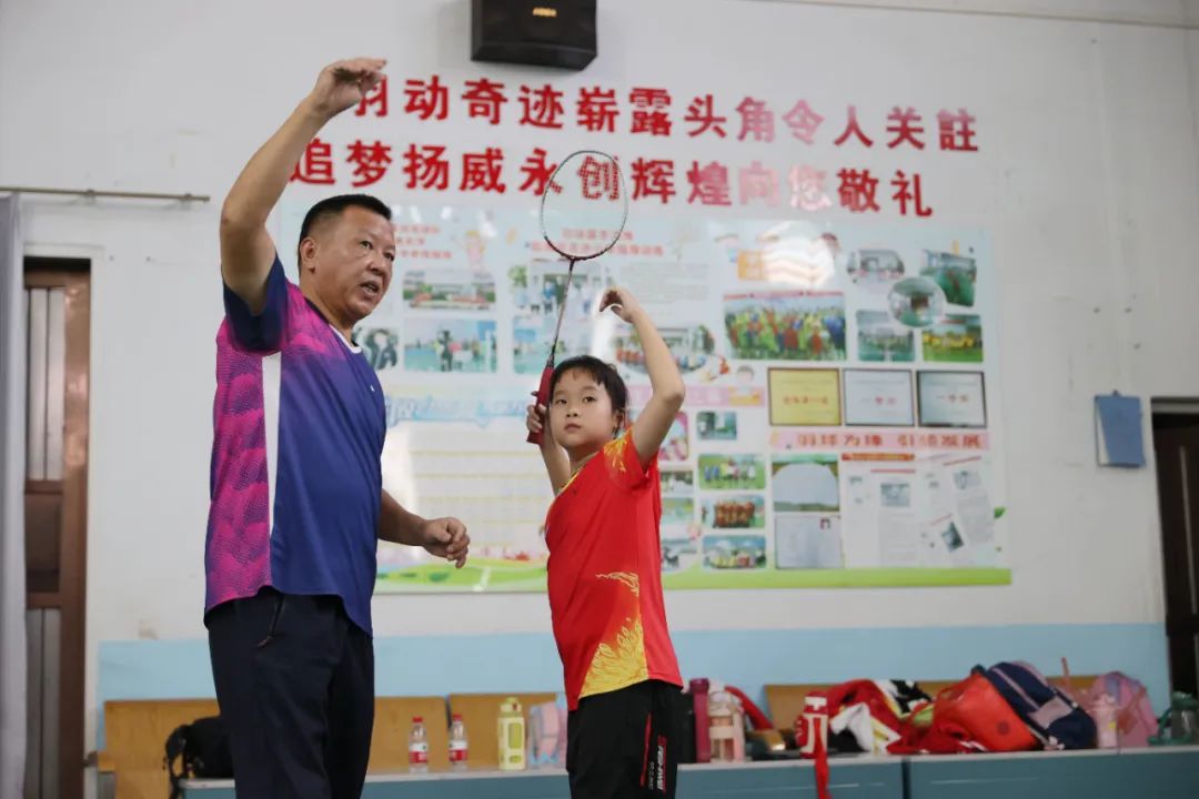 菲律宾举重队_菲律宾运动员举重冠军名单_菲律宾举重冠军说了什么