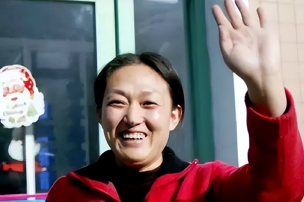 妻子去世的举重冠军举了多少_举重选手为了亡妻而战_举重冠军病死
