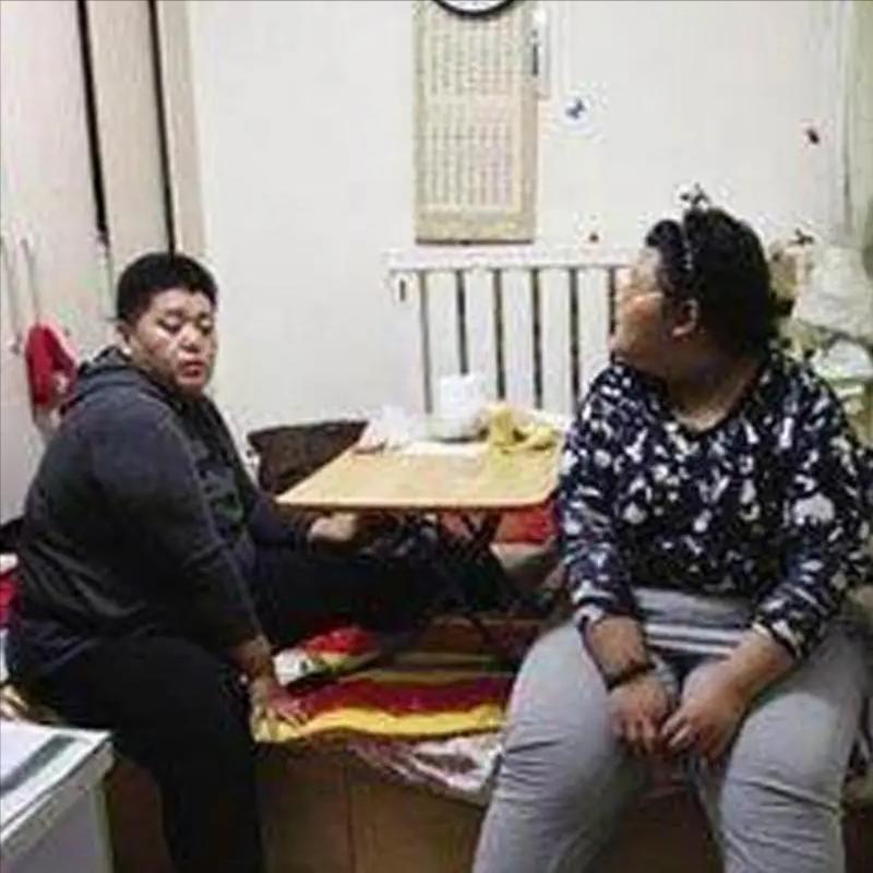 举重冠军病死_妻子去世的举重冠军举了多少_举重选手为了亡妻而战