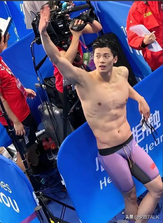 游泳冠军yong_游泳冠军非常帅_游泳冠军男