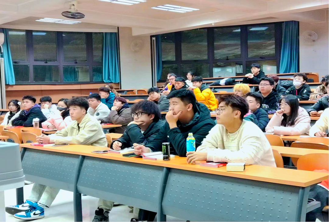 小篮球规则与裁判规则视频_篮球裁判犯规视频_篮球裁判规则犯规详解全集
