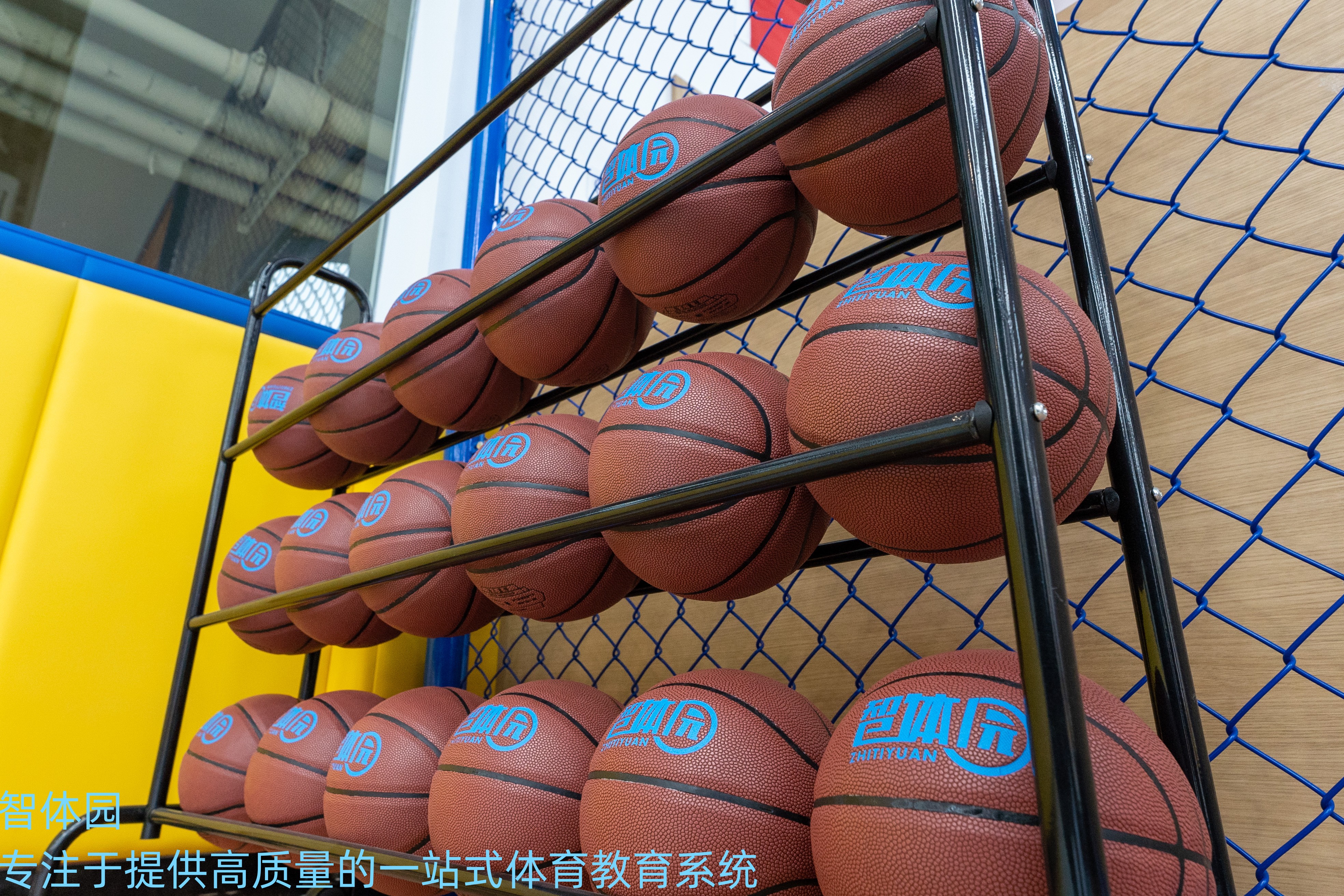 打篮球打比赛的规则是什么_篮球打比赛有什么规则_打篮球规则比赛是什么意思