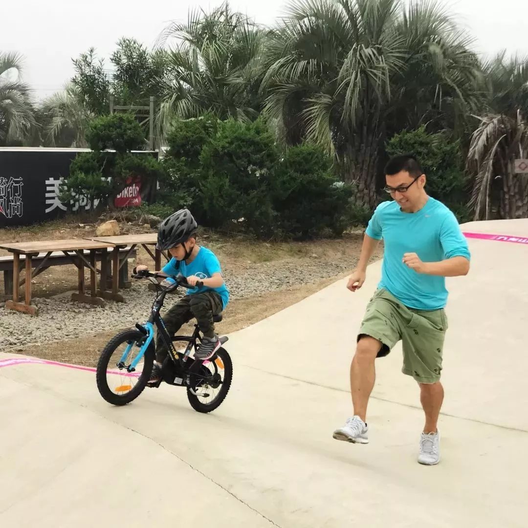 简述篮球运动基本规则_篮球的规则和运动特点是_篮球规则的作用
