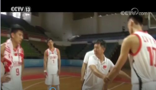 篮球规则运动特点是什么_篮球的规则和运动特点是_简述篮球运动基本规则