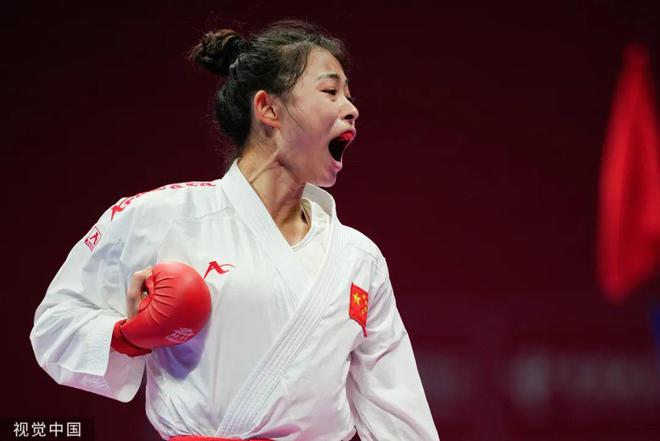 亚运会举重比赛_亚运会女子87公斤举重冠军_亚运举重女子冠军会有奖金吗
