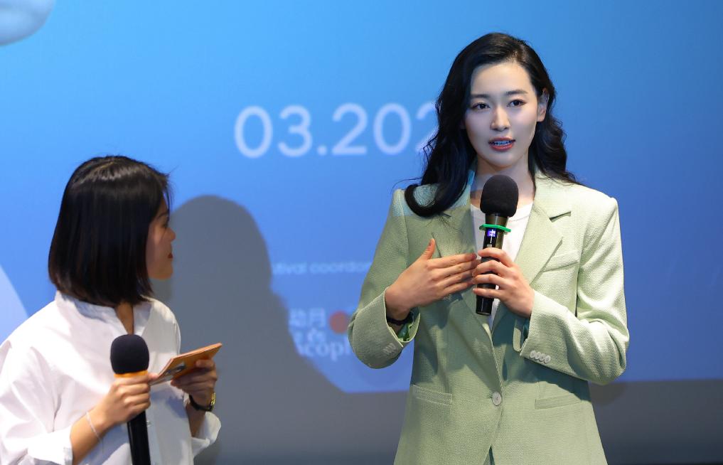 奥运会击剑冠军孙一文图片_奥运会击剑冠军视频_奥运会击剑历届冠军