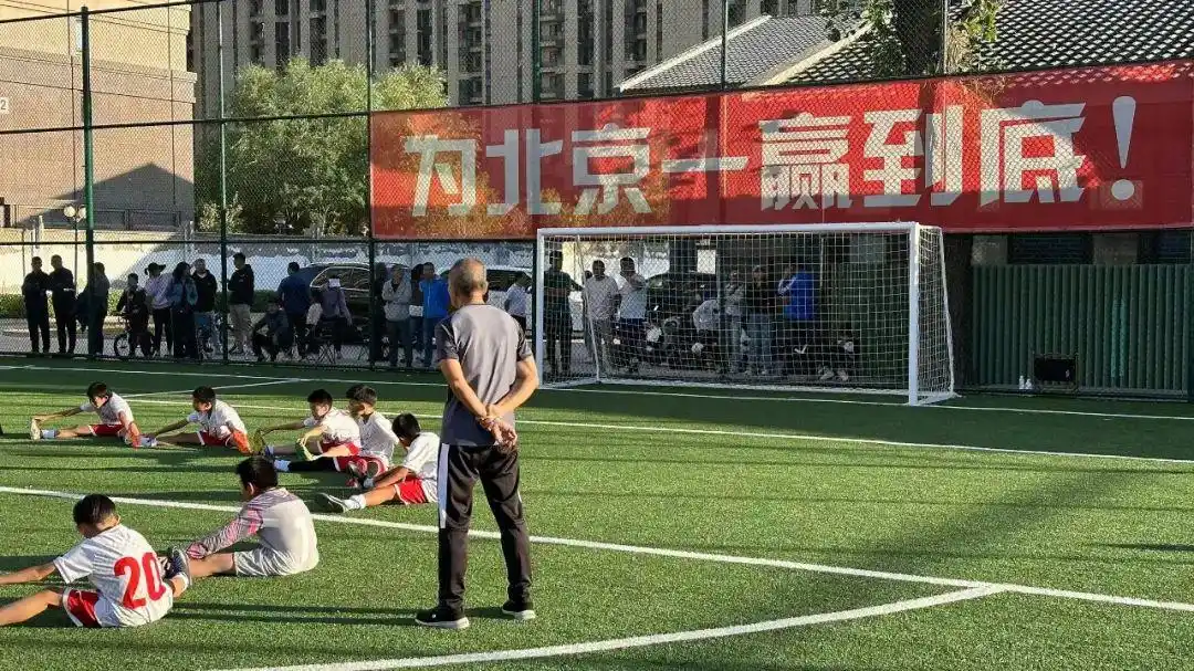 男足看夺冠_男子足球冠军_全国足球队挑战男足冠军